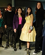 ellapurnelldaily_fallouts2_bts_28329.jpg